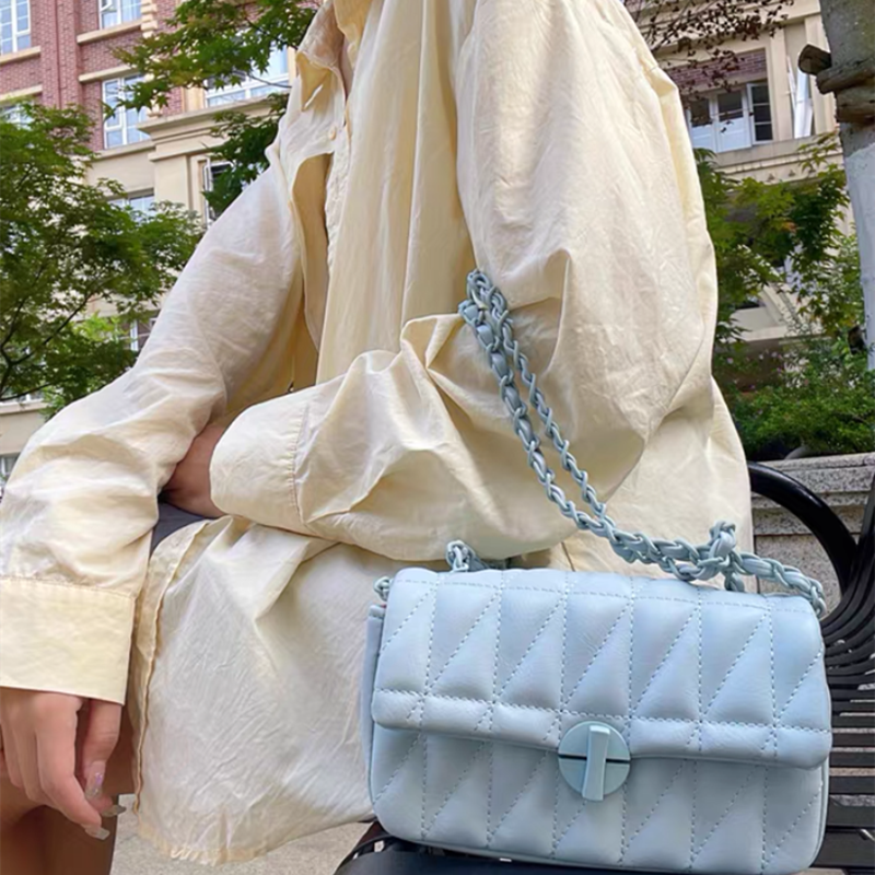 Women'S Fashion Boutique - MOODS Embroidery Thread Chain Crossbody Bags