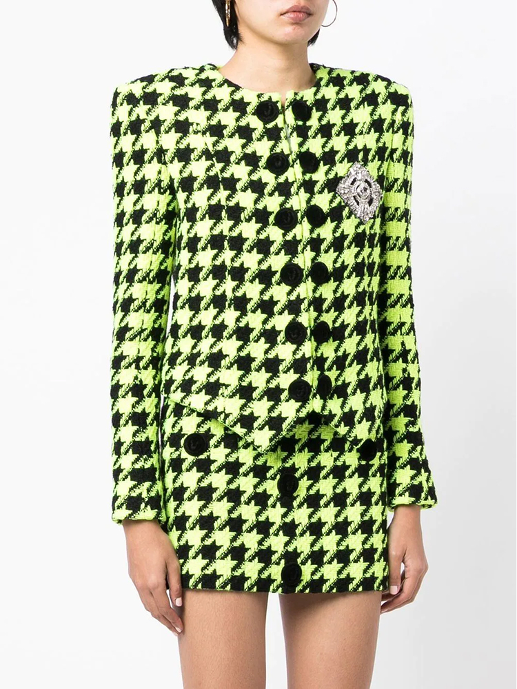 HIGH STREET Newest 2026 Fashio - Women Fashion Logo Design のレビューと価格