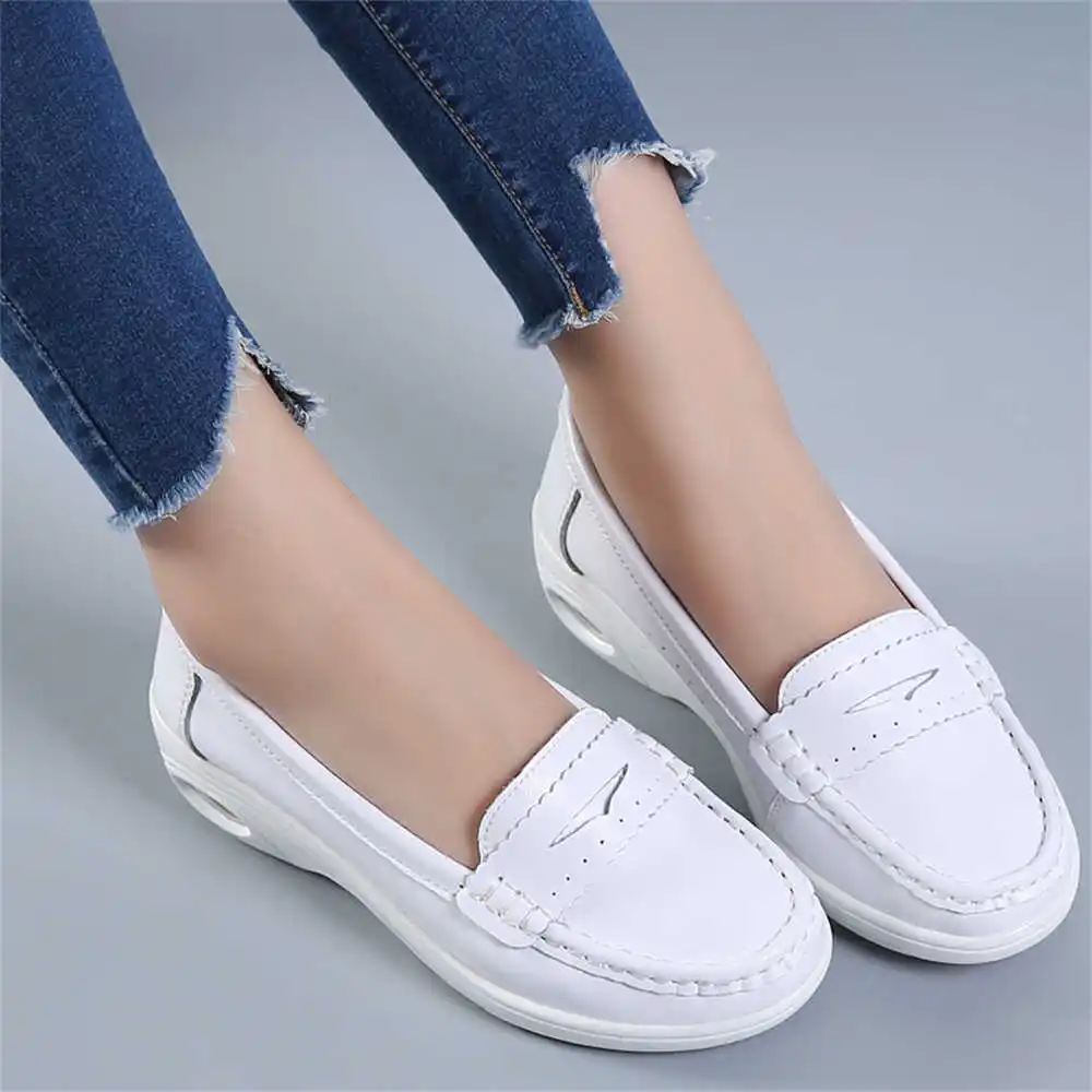 Thick Sole Slipon White Traine - Women'S Fashion From The 50S のレビューと価格