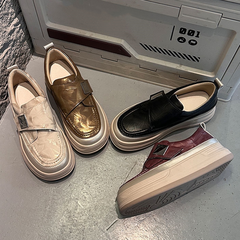 AIYUQI 2026 New Women's Loafer - Women'S Fashion Velcro Sneakers のレビューと価格