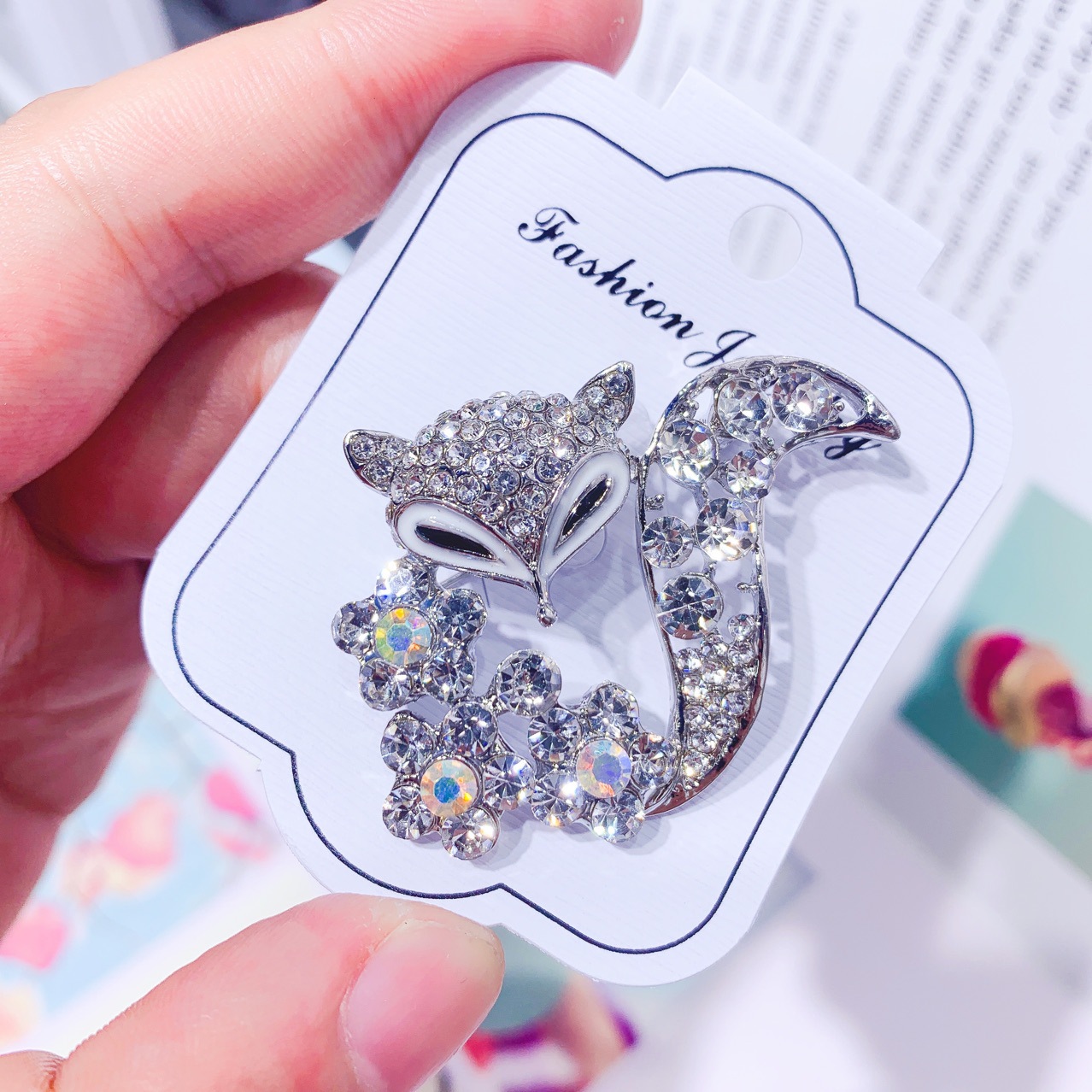 Ladies Brooch Women's Simple F - Women'S Fashion Essentials のレビューと価格