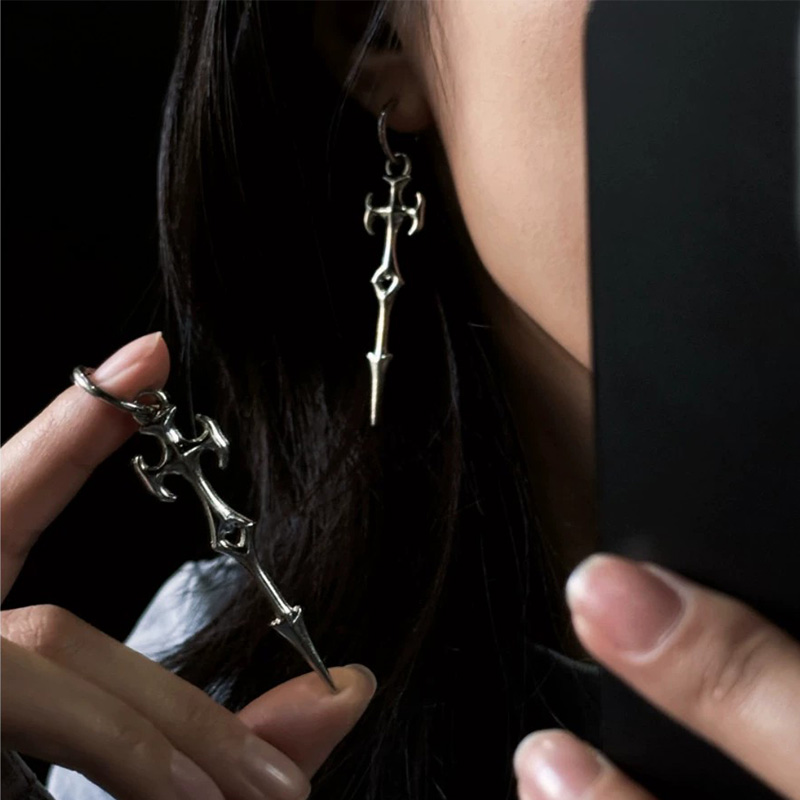 Edgy Cross Sword Hoop Earrings - Women'S Fashion Edgy のレビューと価格