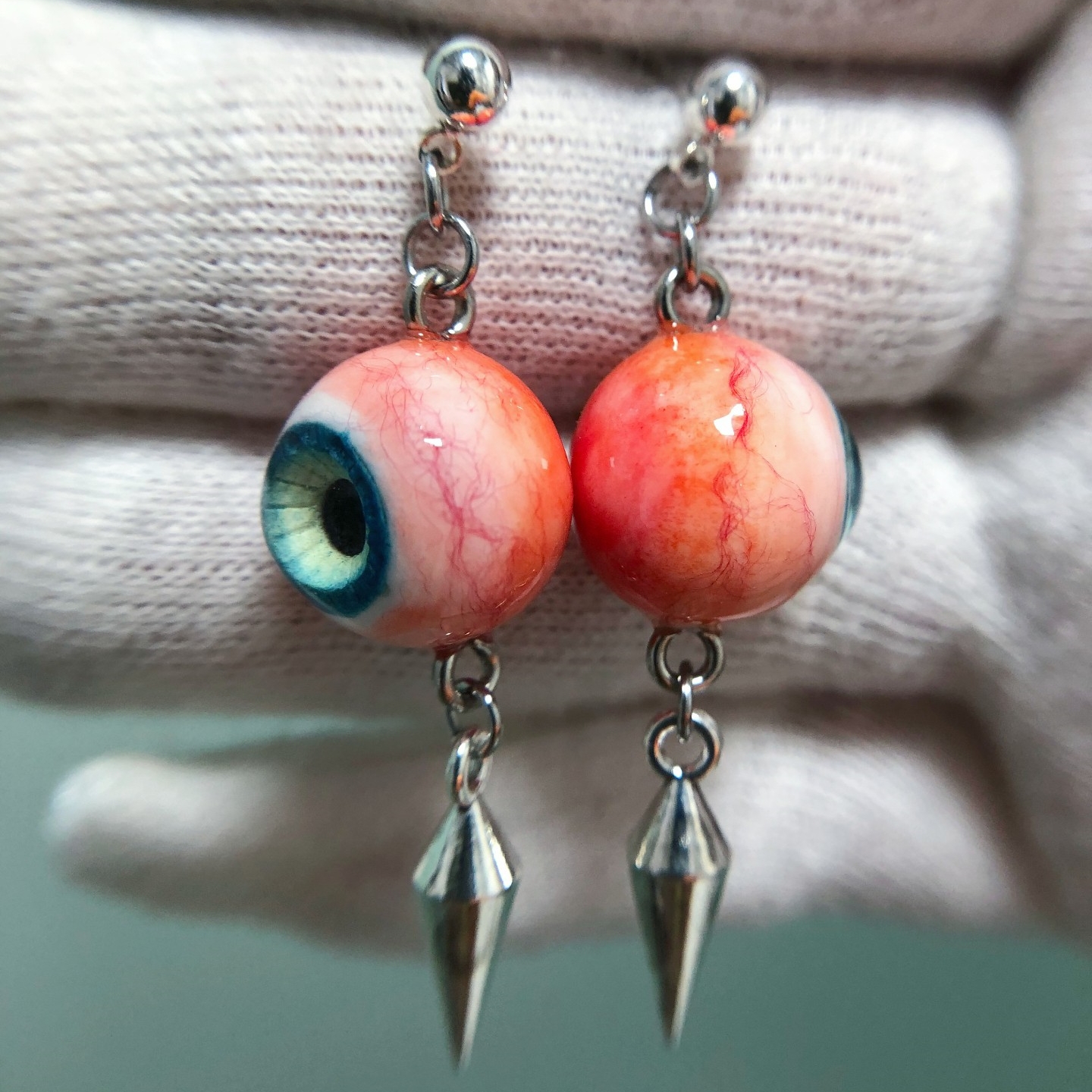 3160 Moss Green Eye Ball Hoop  - Women'S Fashion Edgy のレビューと価格