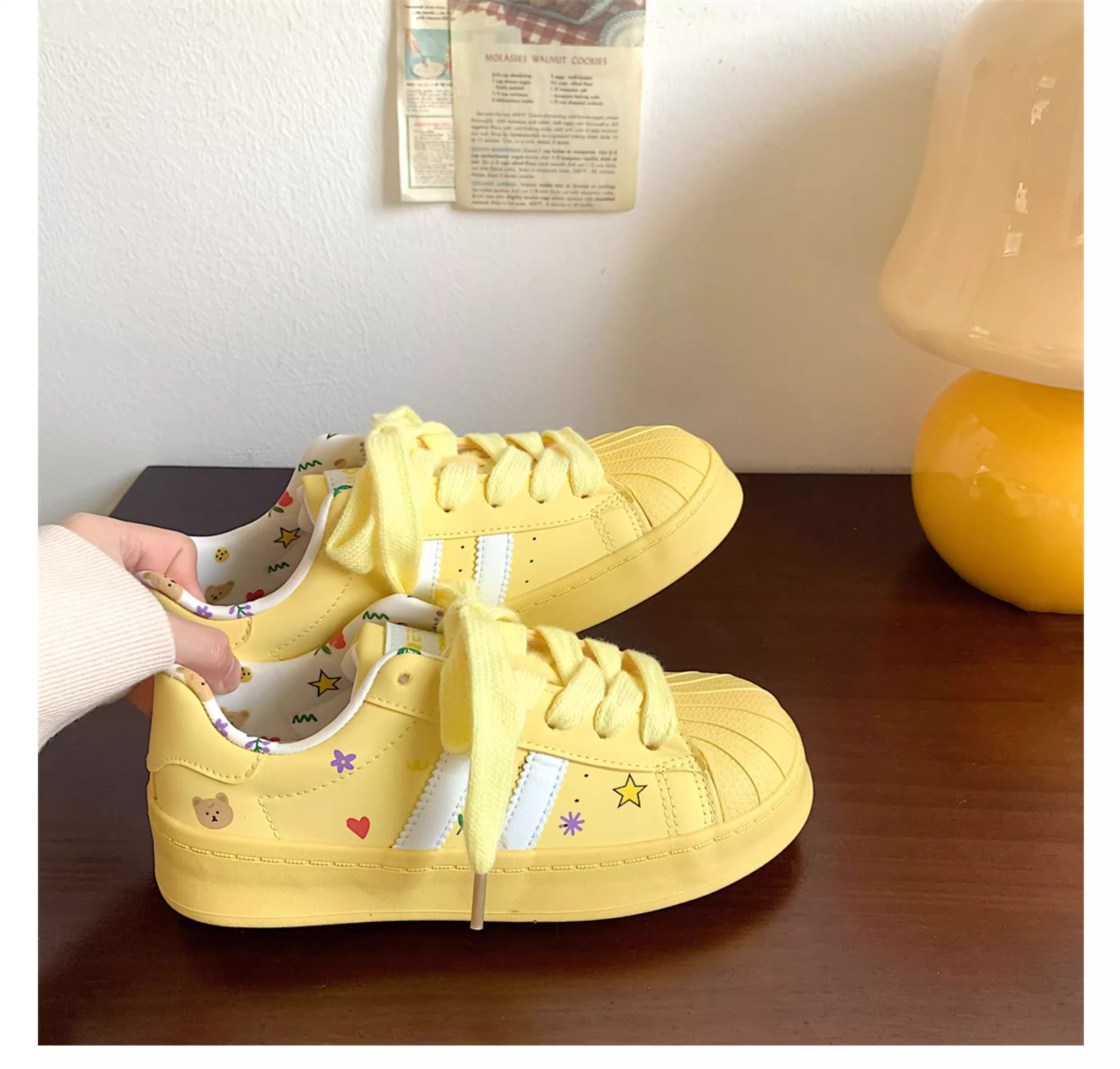 Children's Sports Shoes 2025 A - Women'S Yellow Fashion Sneakers のレビューと価格