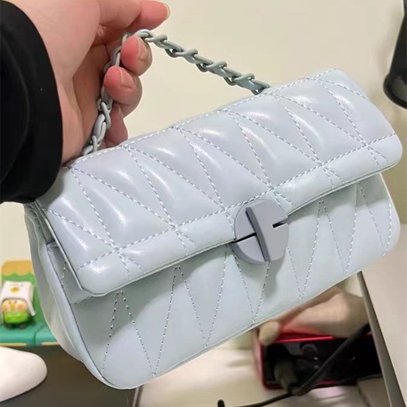 MOODS Embroidery Thread Chain  - Women'S Fashion Boutique のレビューと価格