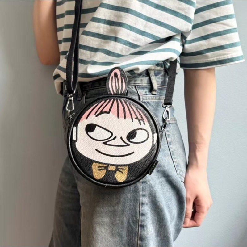Moomin Leather Crossbody Bag S - Crossbody Bag Women のレビューと価格