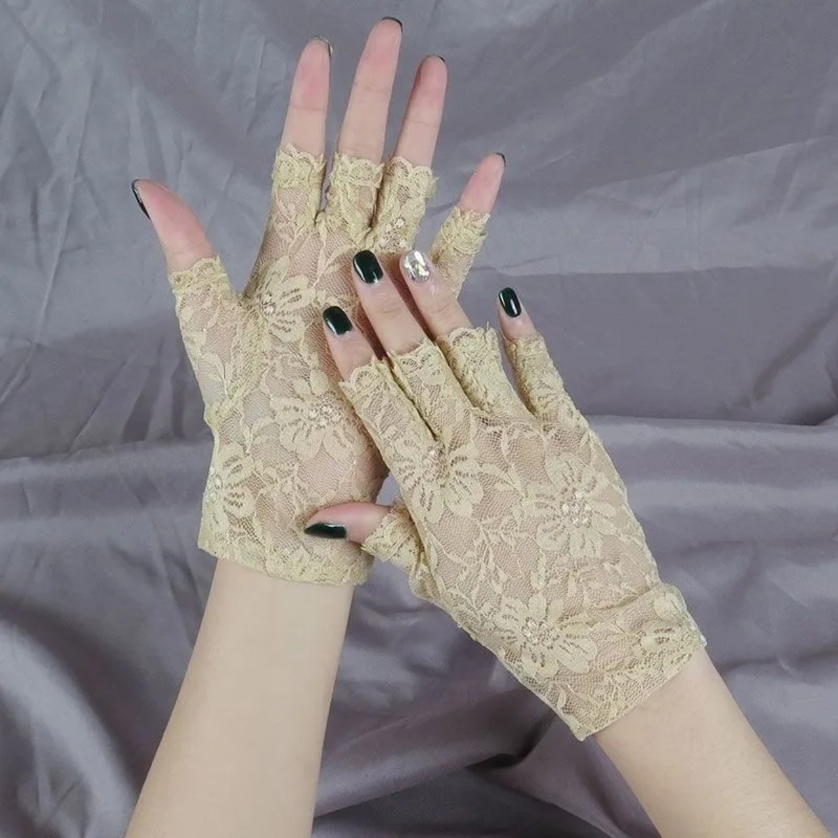 Women Sexy Lace Half Finger Gl - Women'S Fashion Retailers のレビューと価格