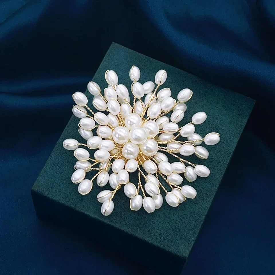 Pearl Woven Flower Brooch For  - Women Fashion Designer のレビューと価格