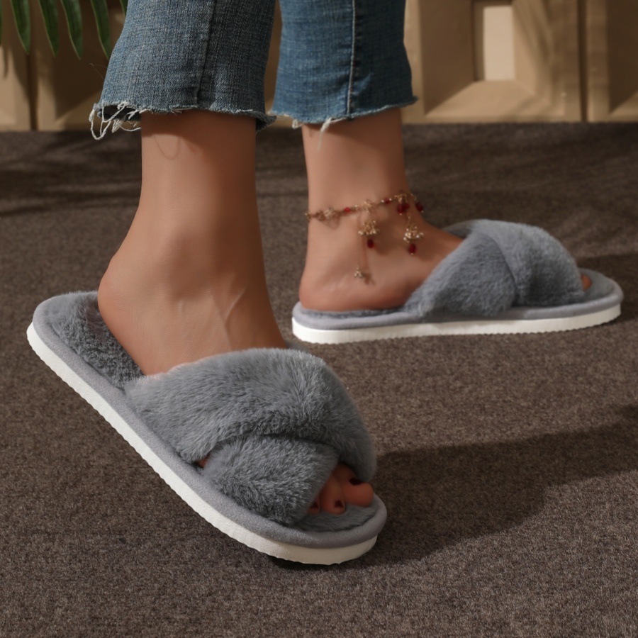 Home Fuzzy Cross Slipper Women - Women'S Fashion Winter 2025 のレビューと価格