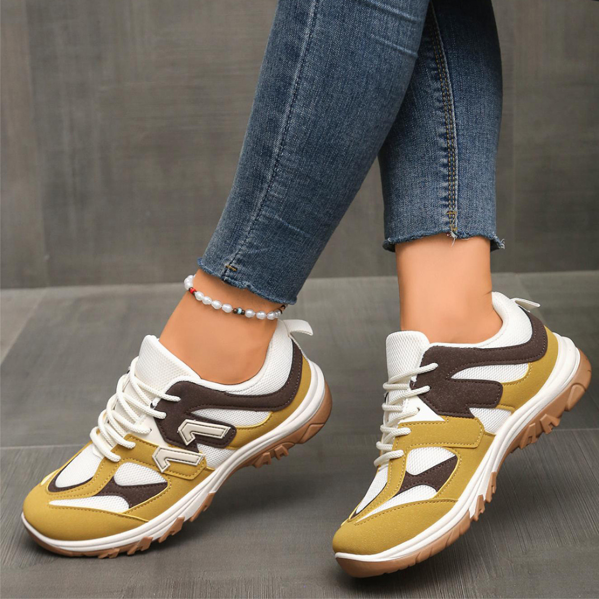 Fashion Gray Yellow Mix Color  - Women'S Yellow Fashion Sneakers のレビューと価格