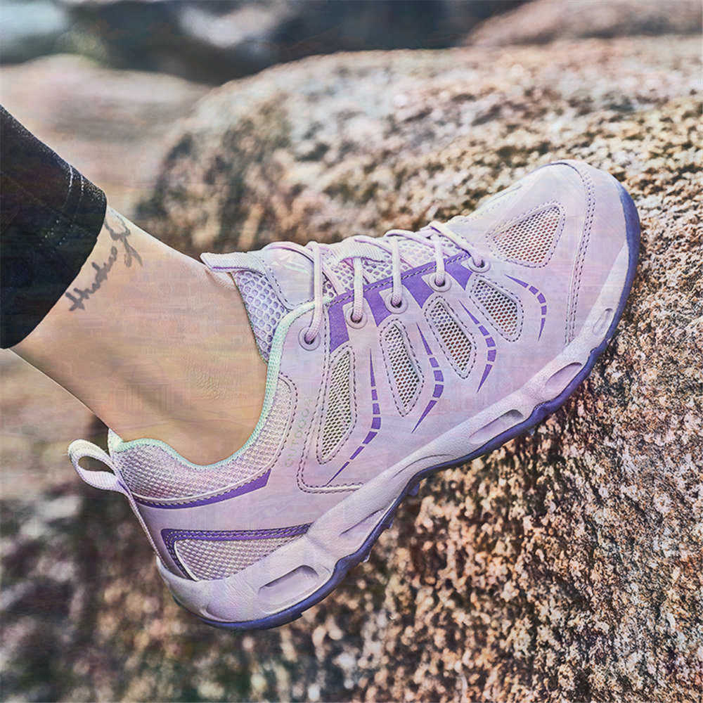 Sumer Round Tip Silver Sneaker - Women'S Fashion From The 50S のレビューと価格