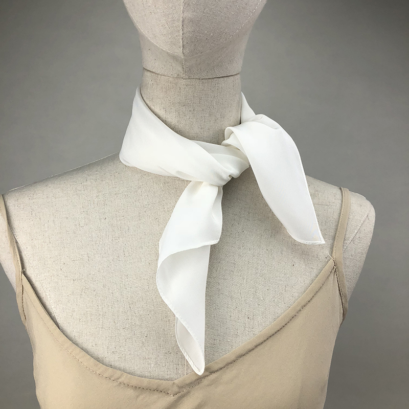 2020 New Women Silk Scarf Squa - Women'S Fashion Essentials のレビューと価格