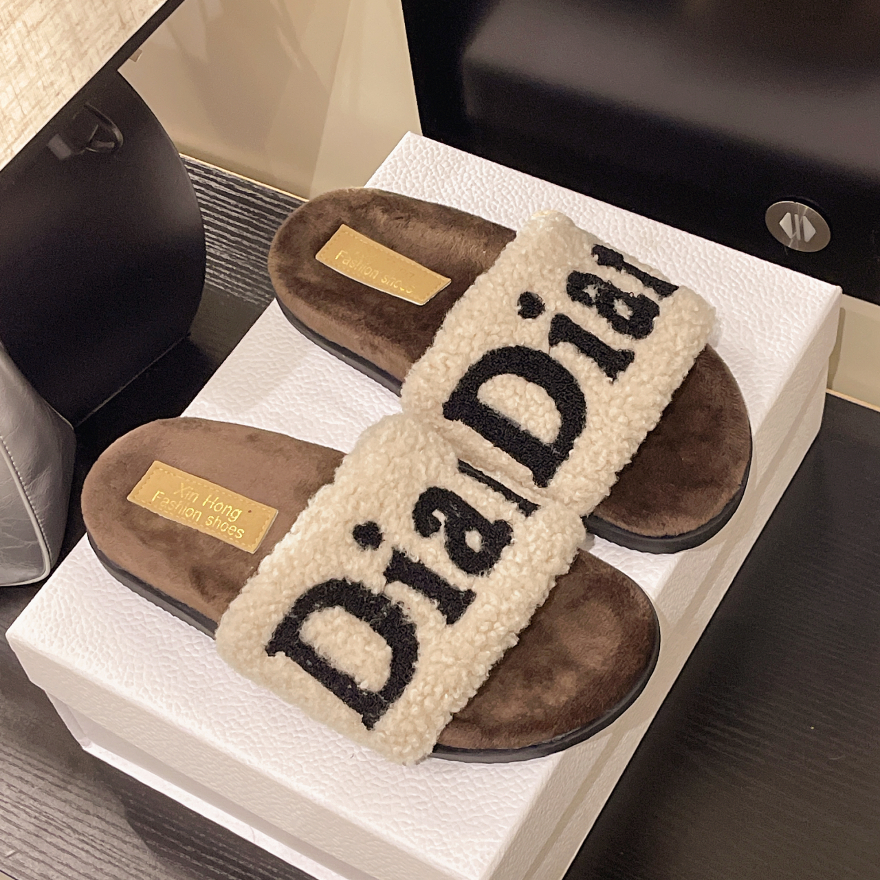 Women's Fashion Plush Shoes 20 - Women'S Fashion Spring 2025 のレビューと価格