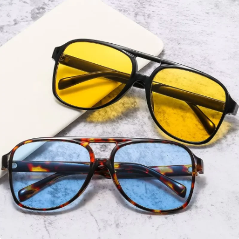 Unisex Fashion Sunglasses UV40 - Women'S Fashion In The 90S のレビューと価格